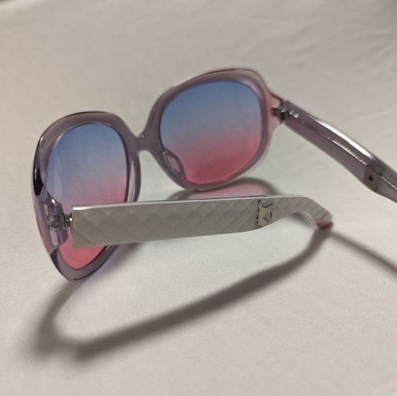 Paris Hilton Style №7 Color C Sunglasses - Picture 3 of 13